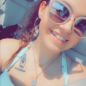 Meet your Posher, Cora